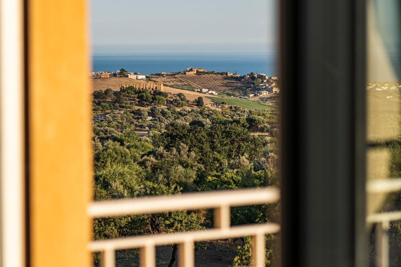 Sulla Valle Agrigento Esterno foto
